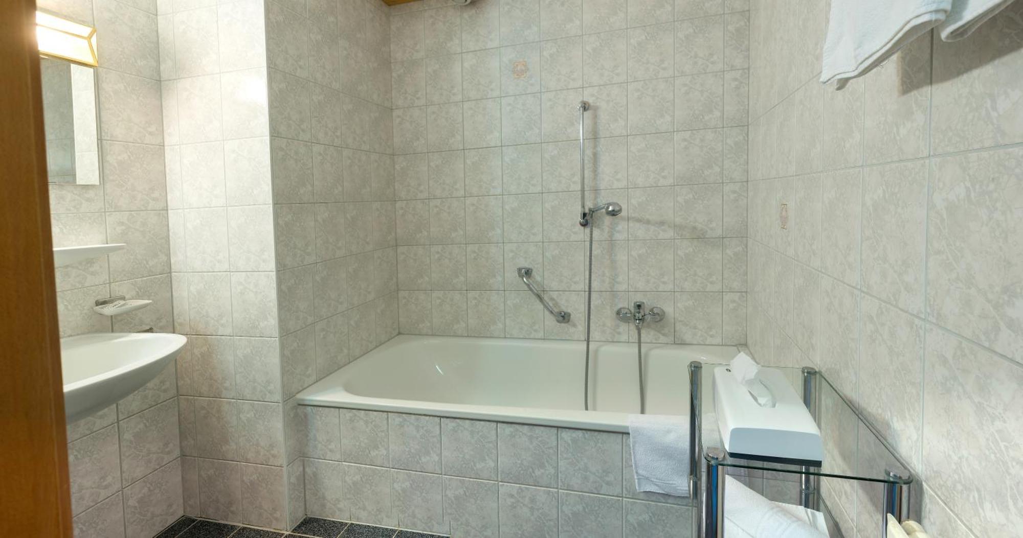 Hotel Simmerlwirt Нийдерау Стая снимка